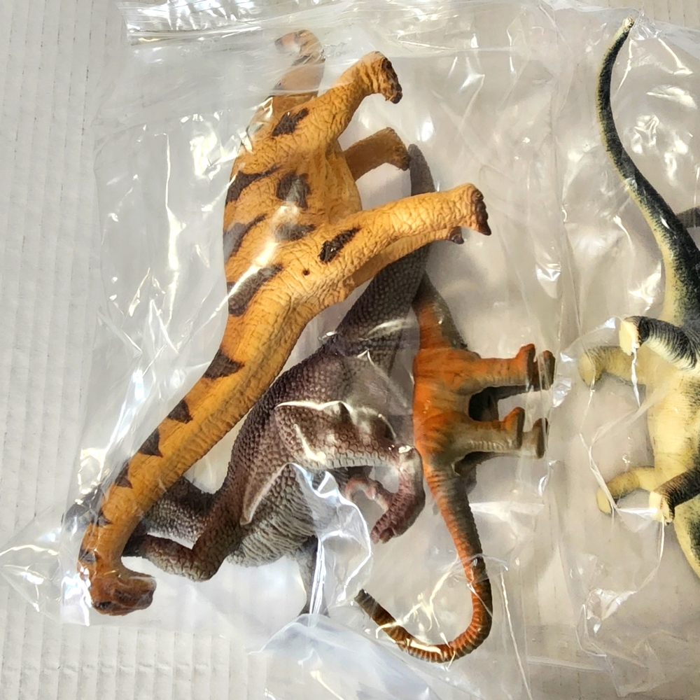 COPY - LARGER DINOSAUR BUNDLE BAGS
